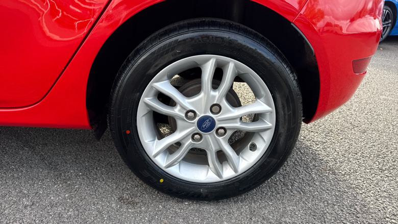 Ford Fiesta 1.25 82 Zetec 5dr Petrol Hatchback